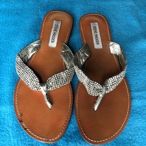 Steve Madden rhinestone flip flop sandal size 8